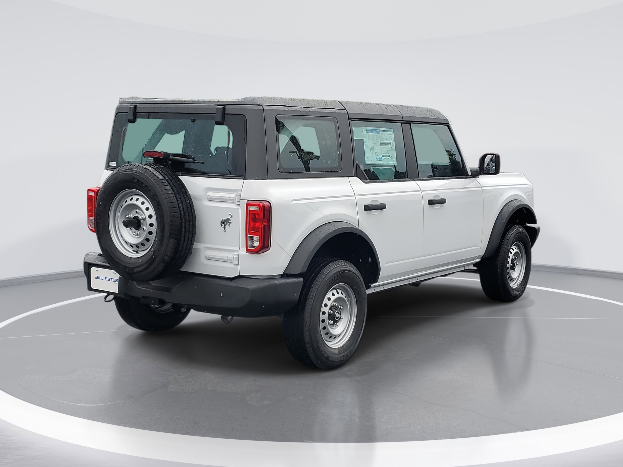 2025 Ford Bronco Base photo 4
