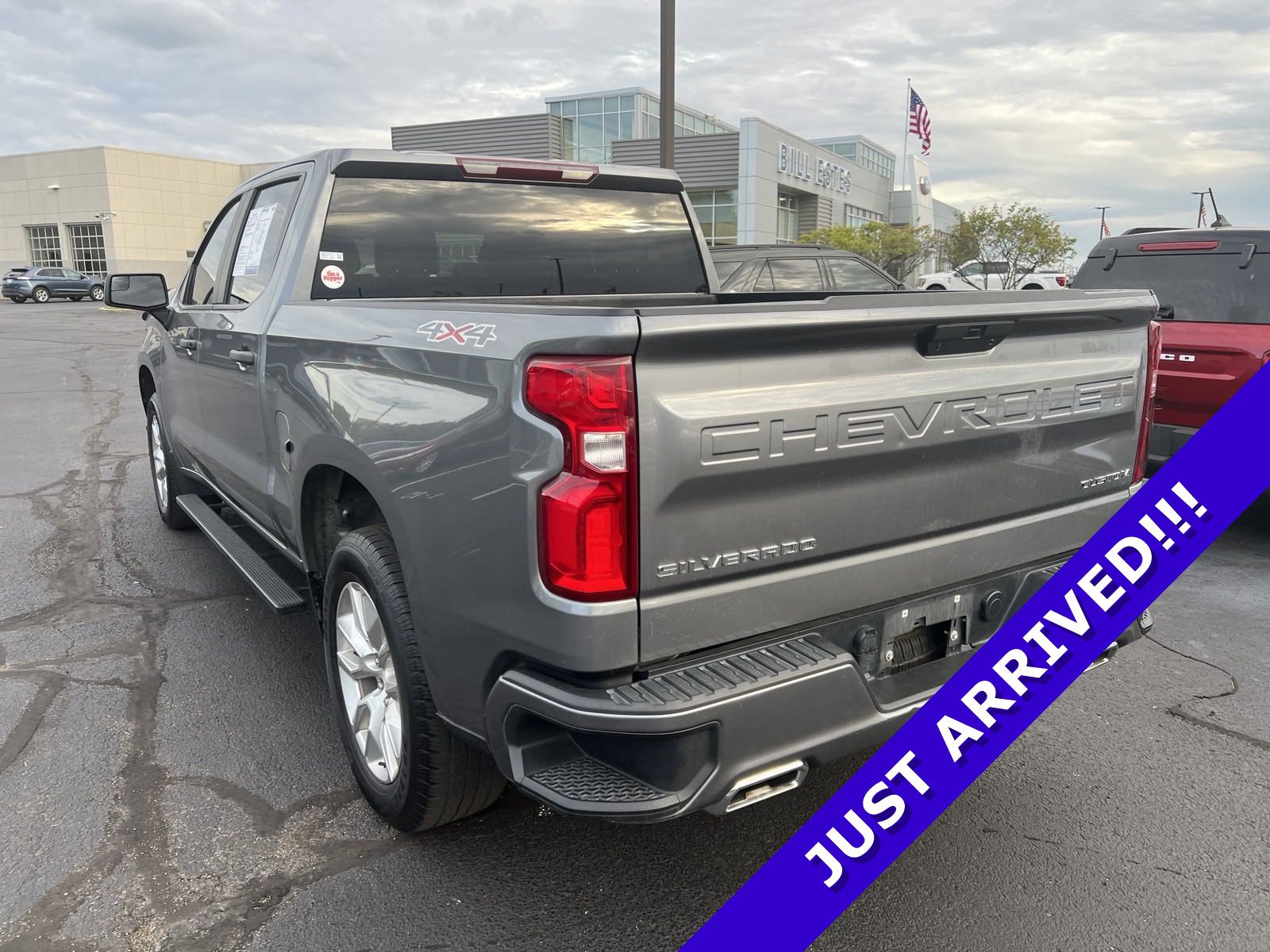 Used 2021 Chevrolet Silverado 1500 Custom with VIN 1GCUYBEF7MZ120981 for sale in Brownsburg, IN