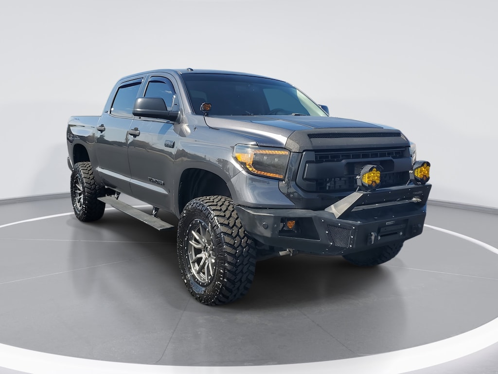Used 2017 Toyota Tundra 4WD SR5 Truck CrewMax