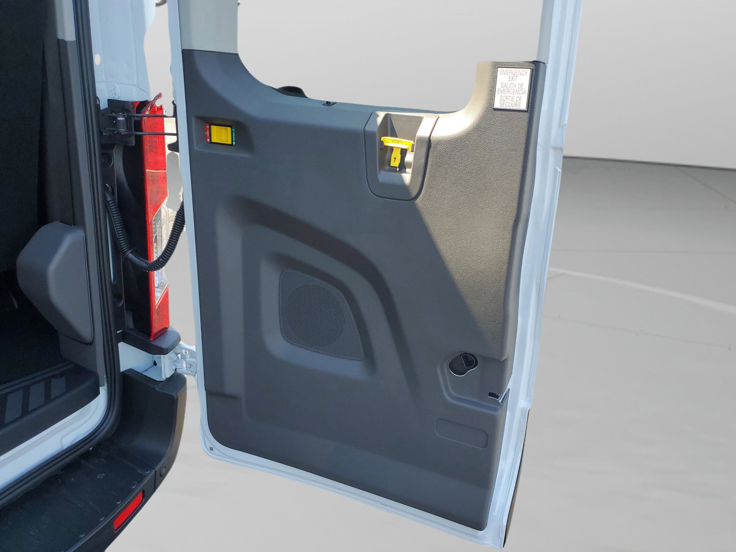 2025 Ford Transit Passenger Van XLT - Photo 26