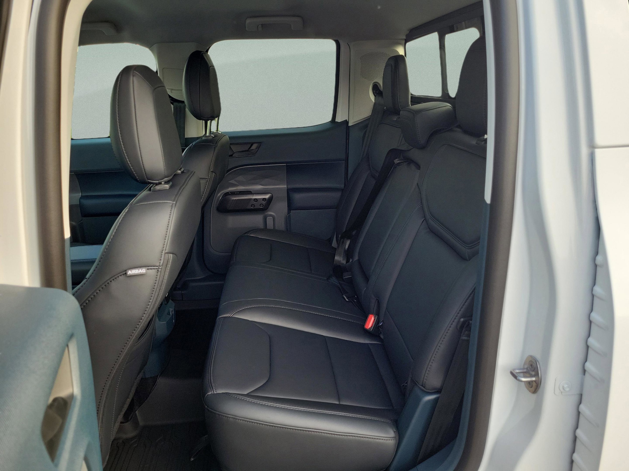 2025 Ford Maverick Lariat - Photo 10