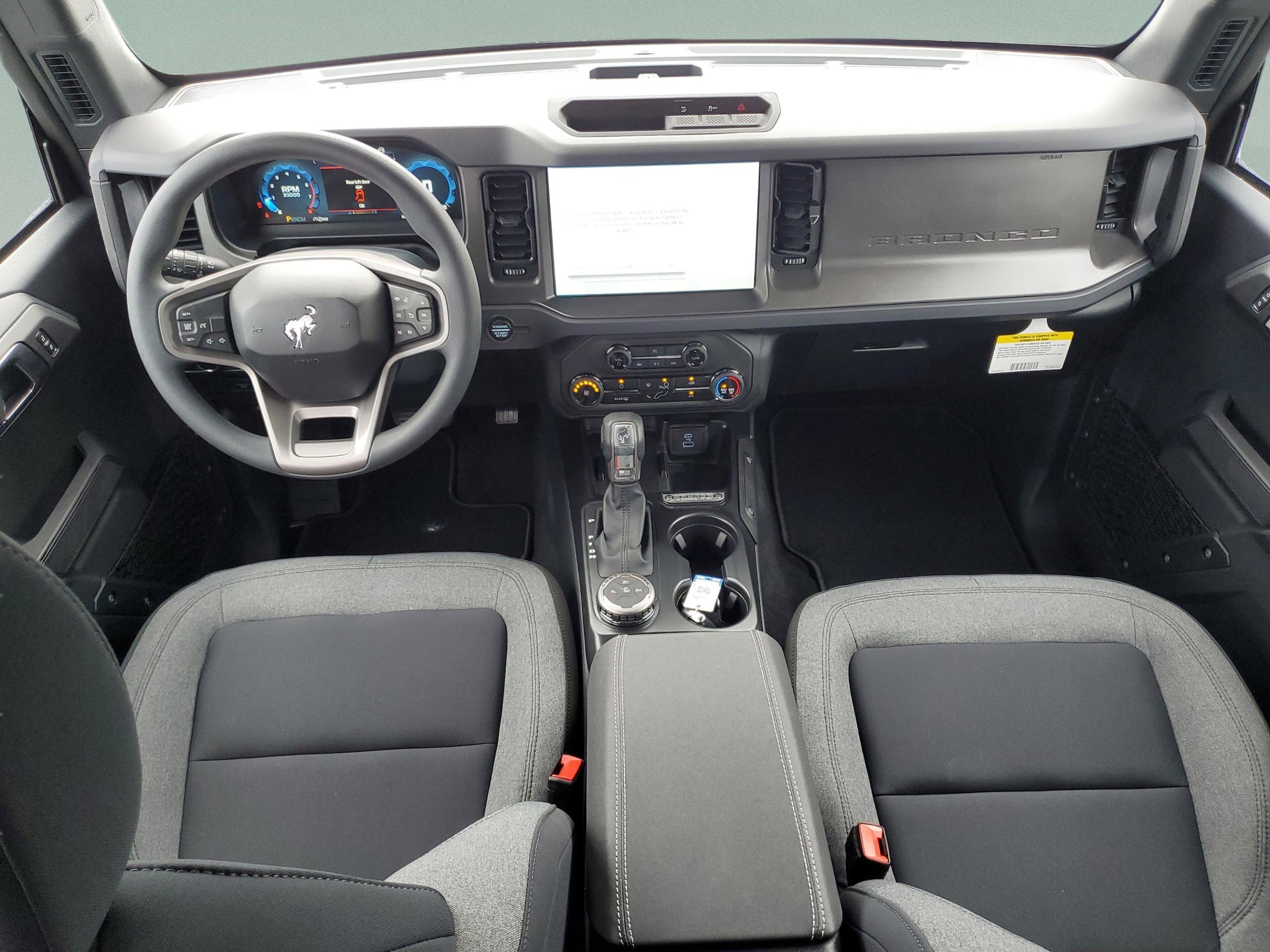 2025 Ford Bronco 4-Door Base - Photo 15