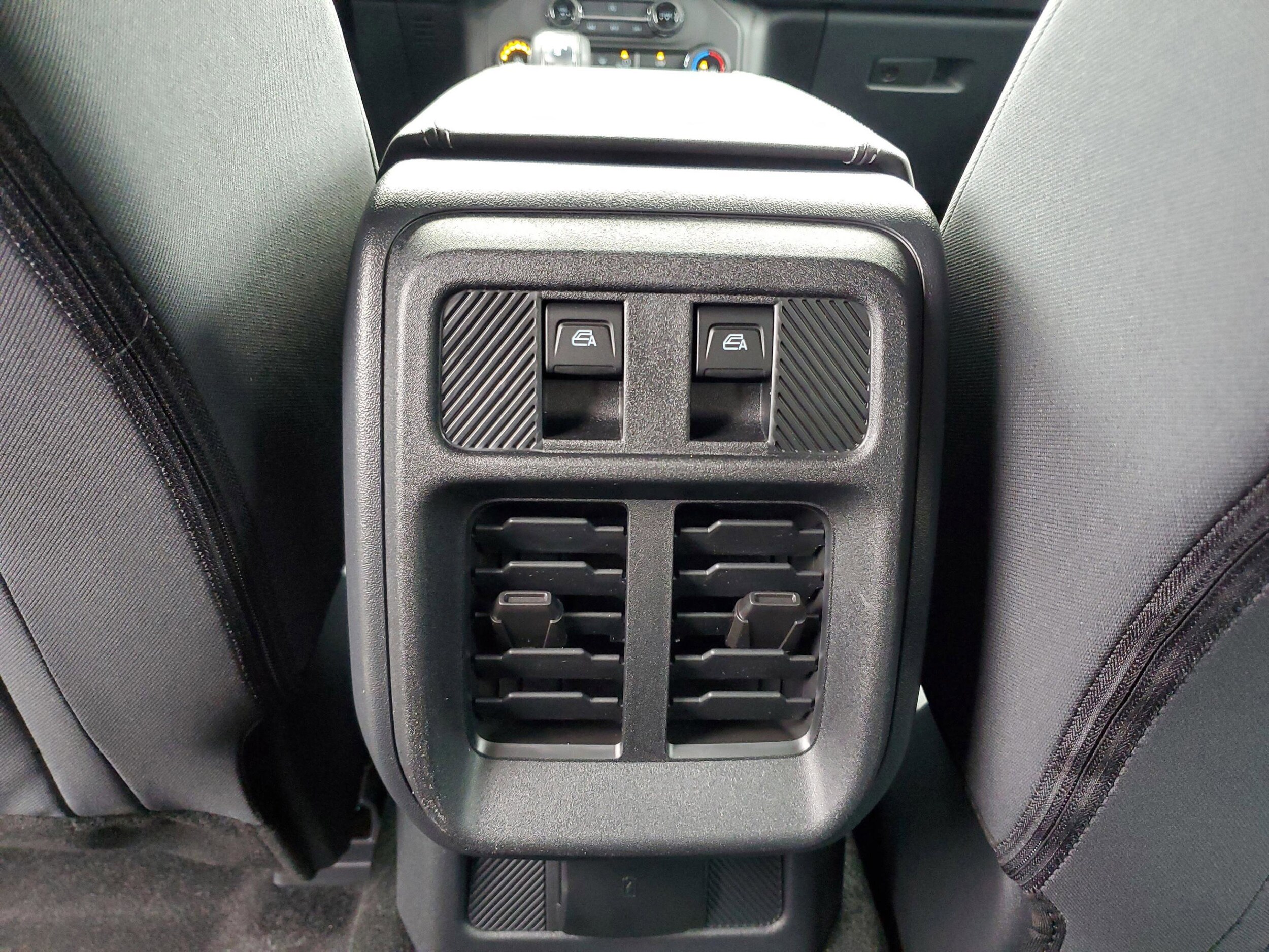 2025 Ford Bronco 4-Door Base - Photo 14