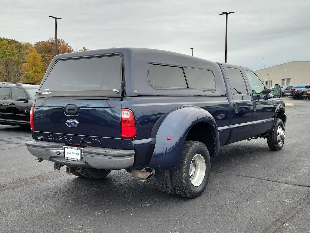 Used 2001 Ford Super Duty F-350 DRW Lariat Truck Crew Cab
