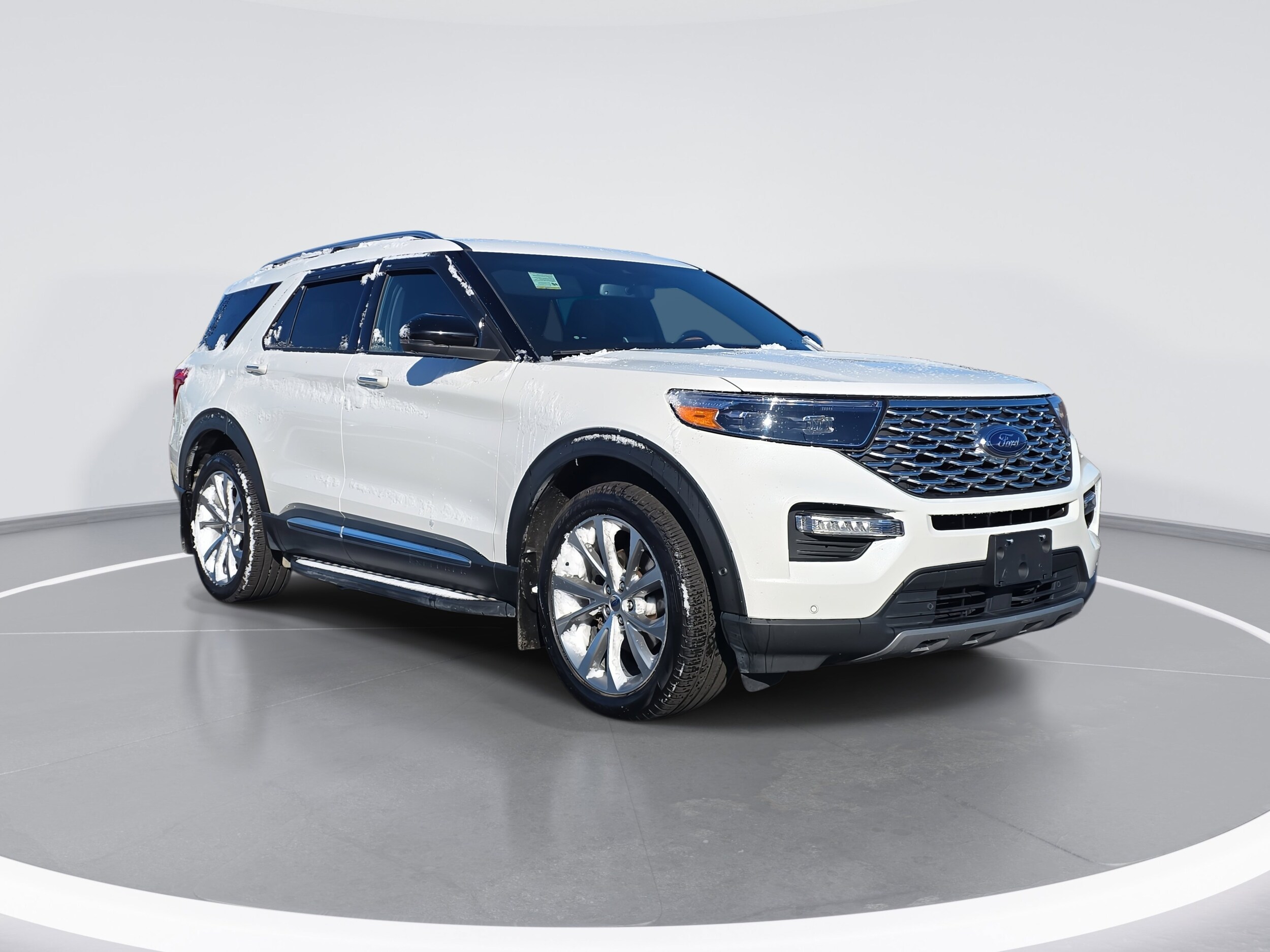 2021 Ford Explorer Platinum photo 3