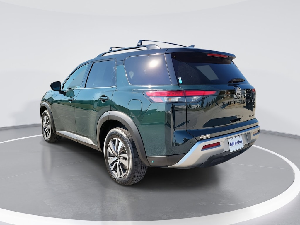 Used 2023 Nissan Pathfinder SL SUV