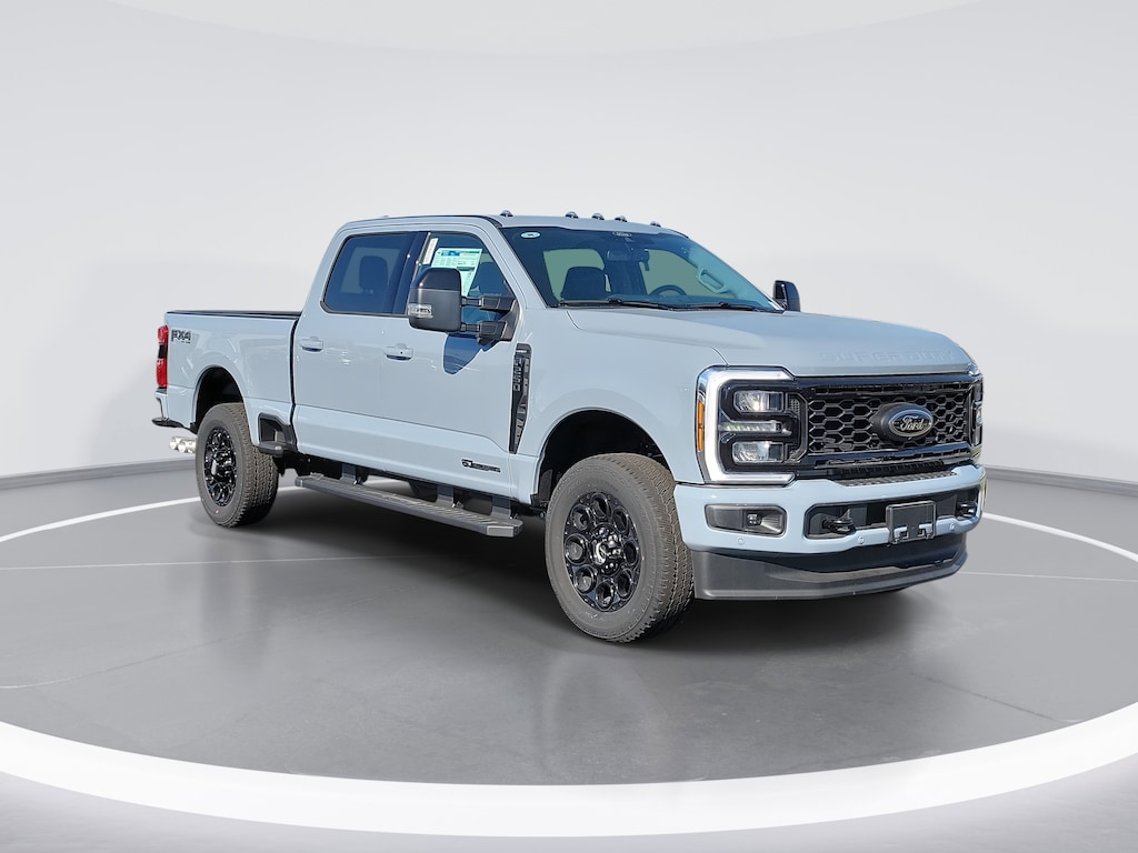 New 2025 Ford Super Duty F-250 SRW LARIAT Truck Crew Cab