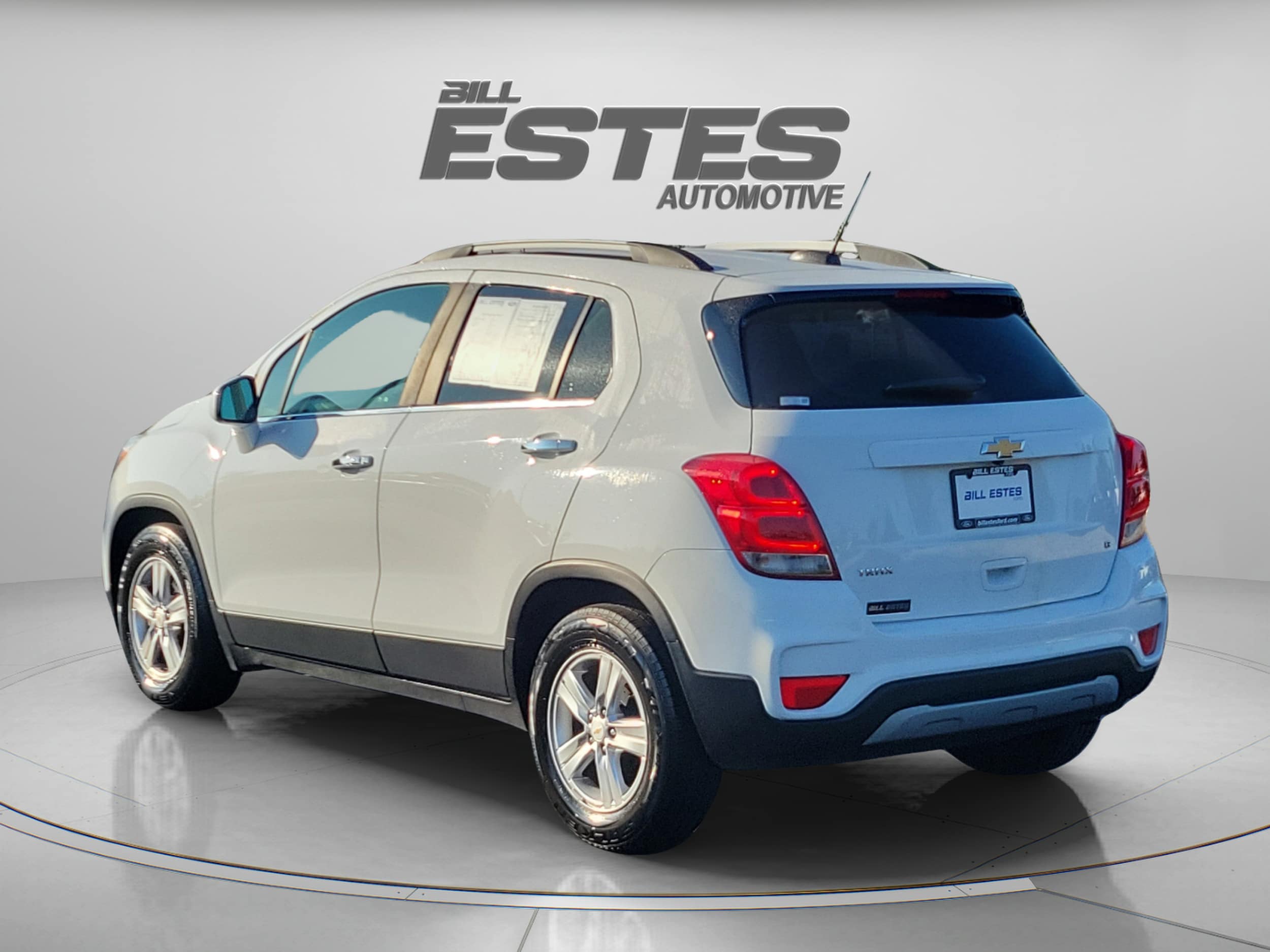 Used 2019 Chevrolet Trax LT with VIN KL7CJLSB4KB724014 for sale in Brownsburg, IN