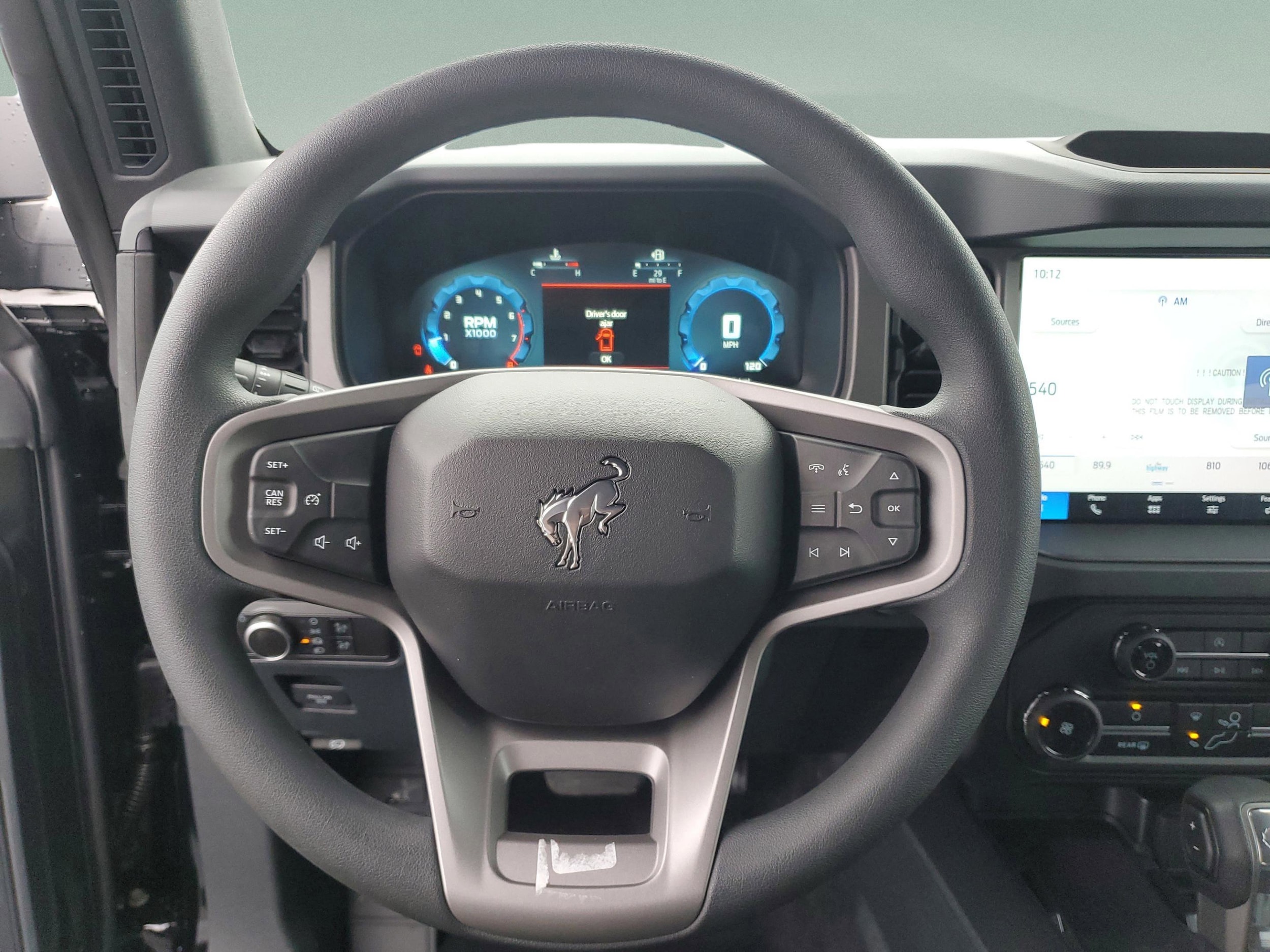 2025 Ford Bronco 4-Door Base - Photo 17