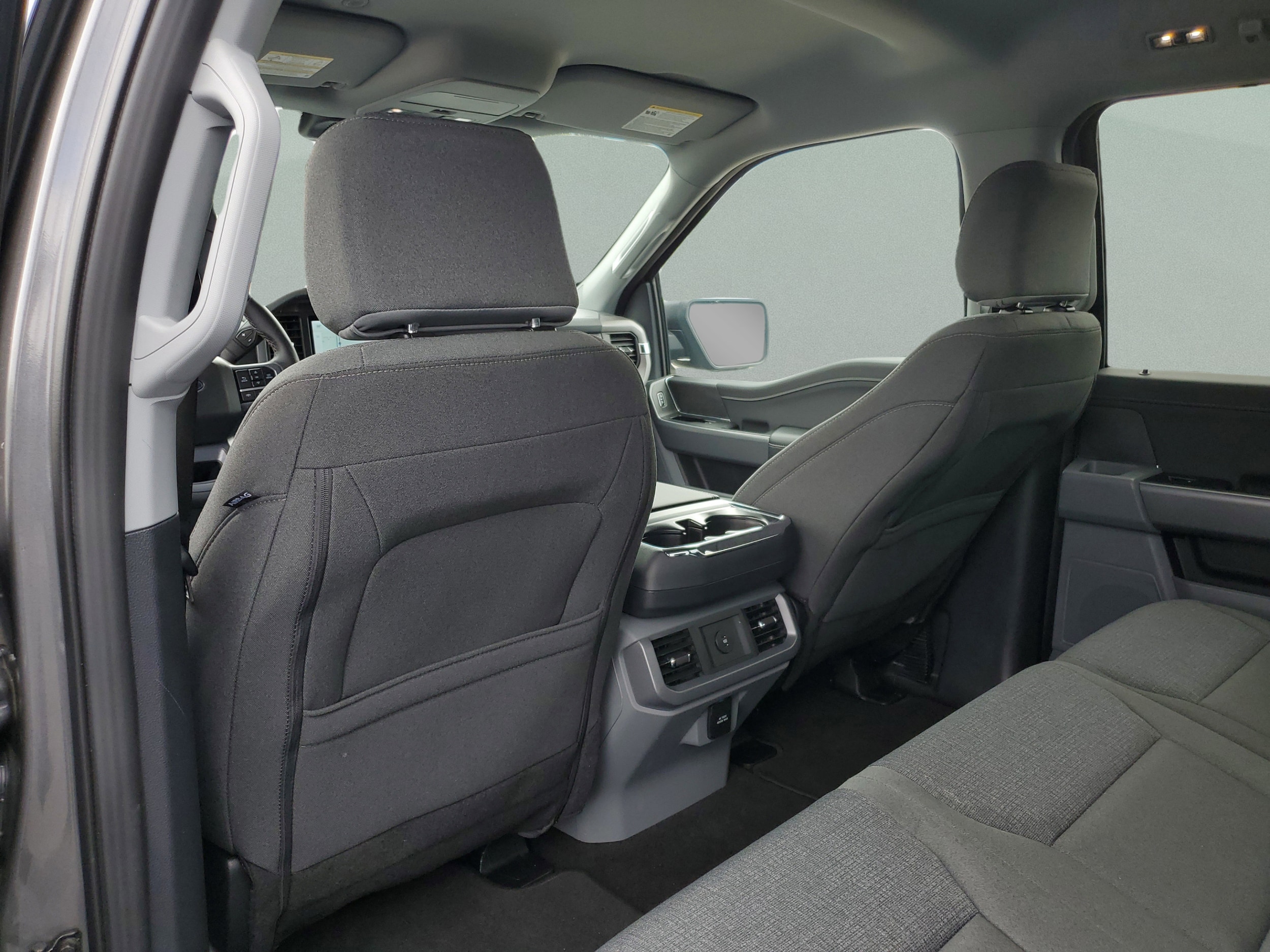 2026 Ford F-150 XLT - Photo 13