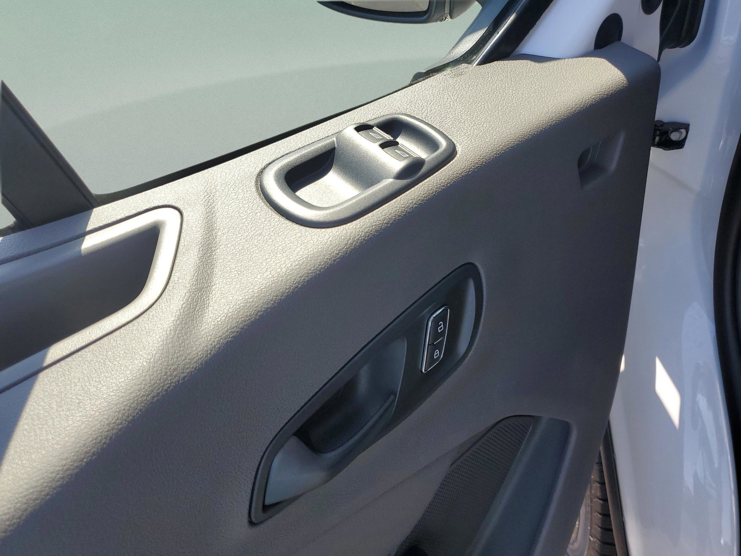 2025 Ford Transit Passenger Van XLT - Photo 10