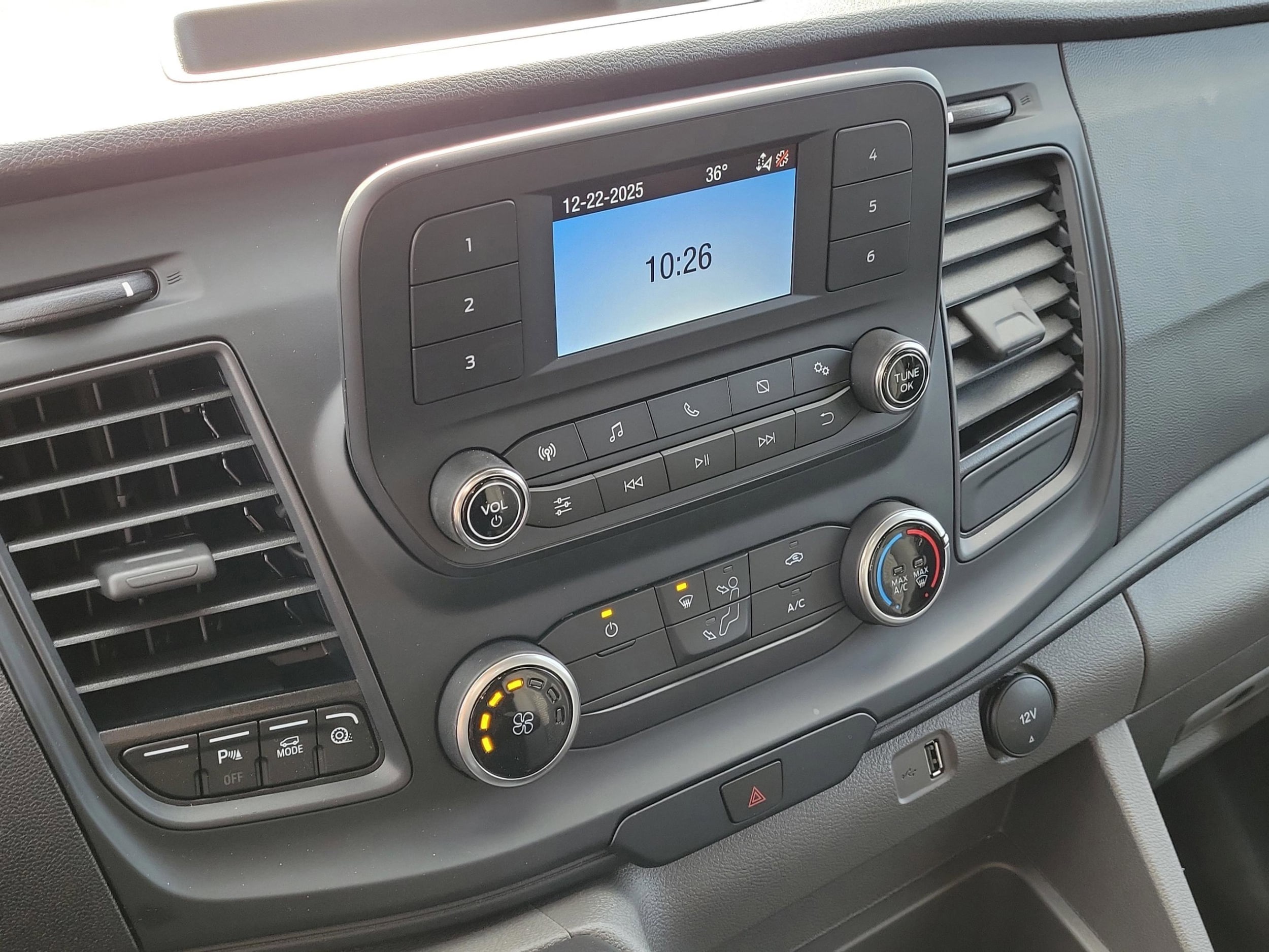 2024 Ford Transit Van Base - Photo 29