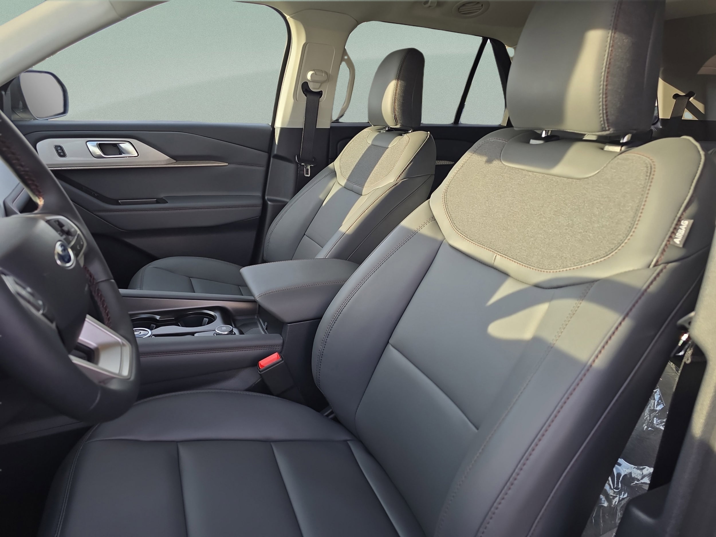 2026 Ford Explorer Active - Photo 16