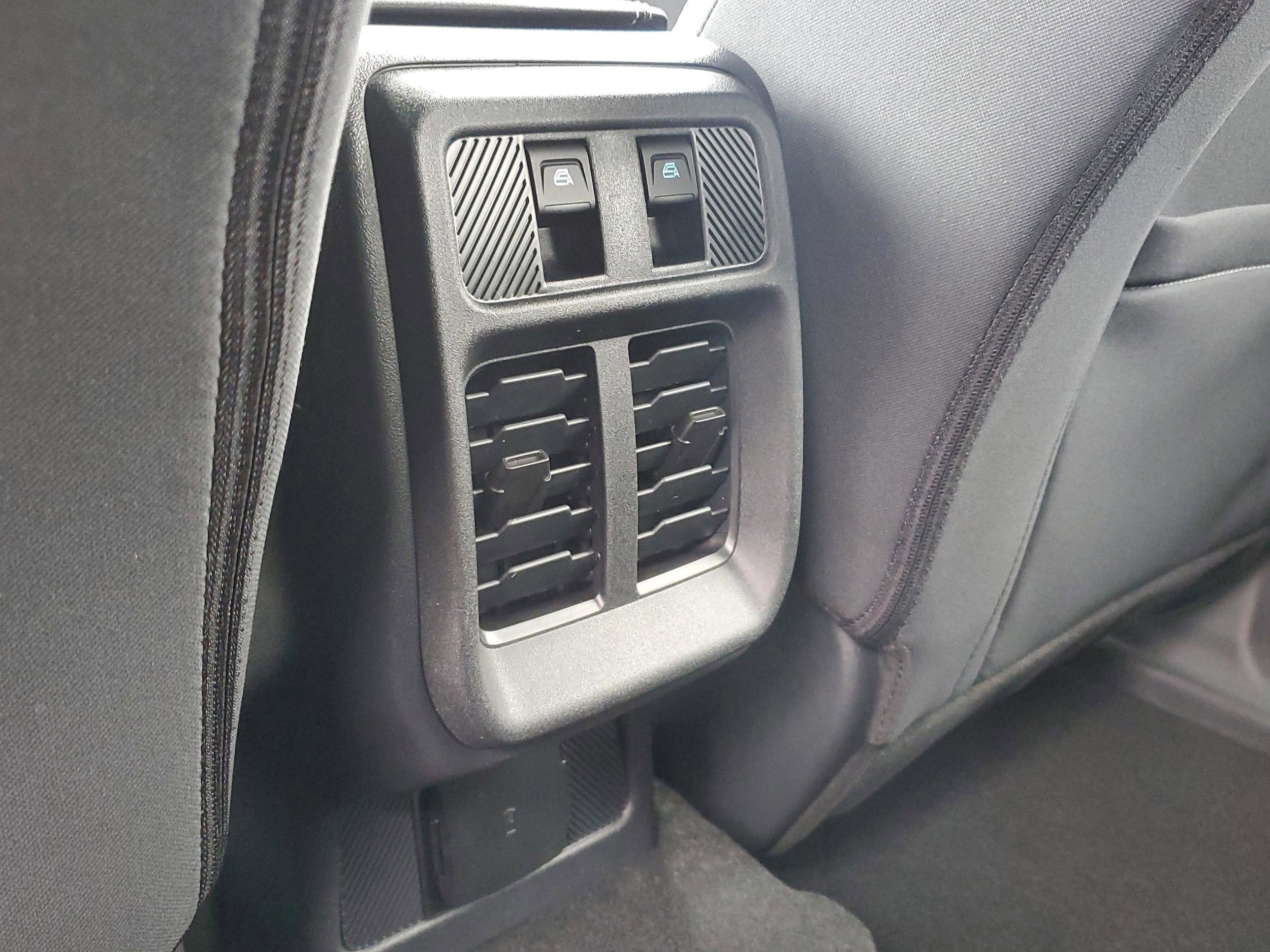 2025 Ford Bronco 4-Door Base - Photo 8