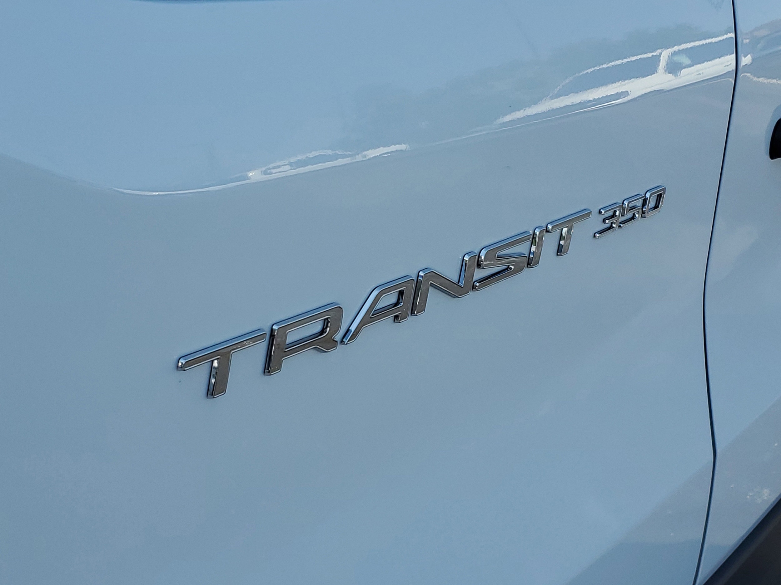 2025 Ford Transit Passenger Van XLT - Photo 23