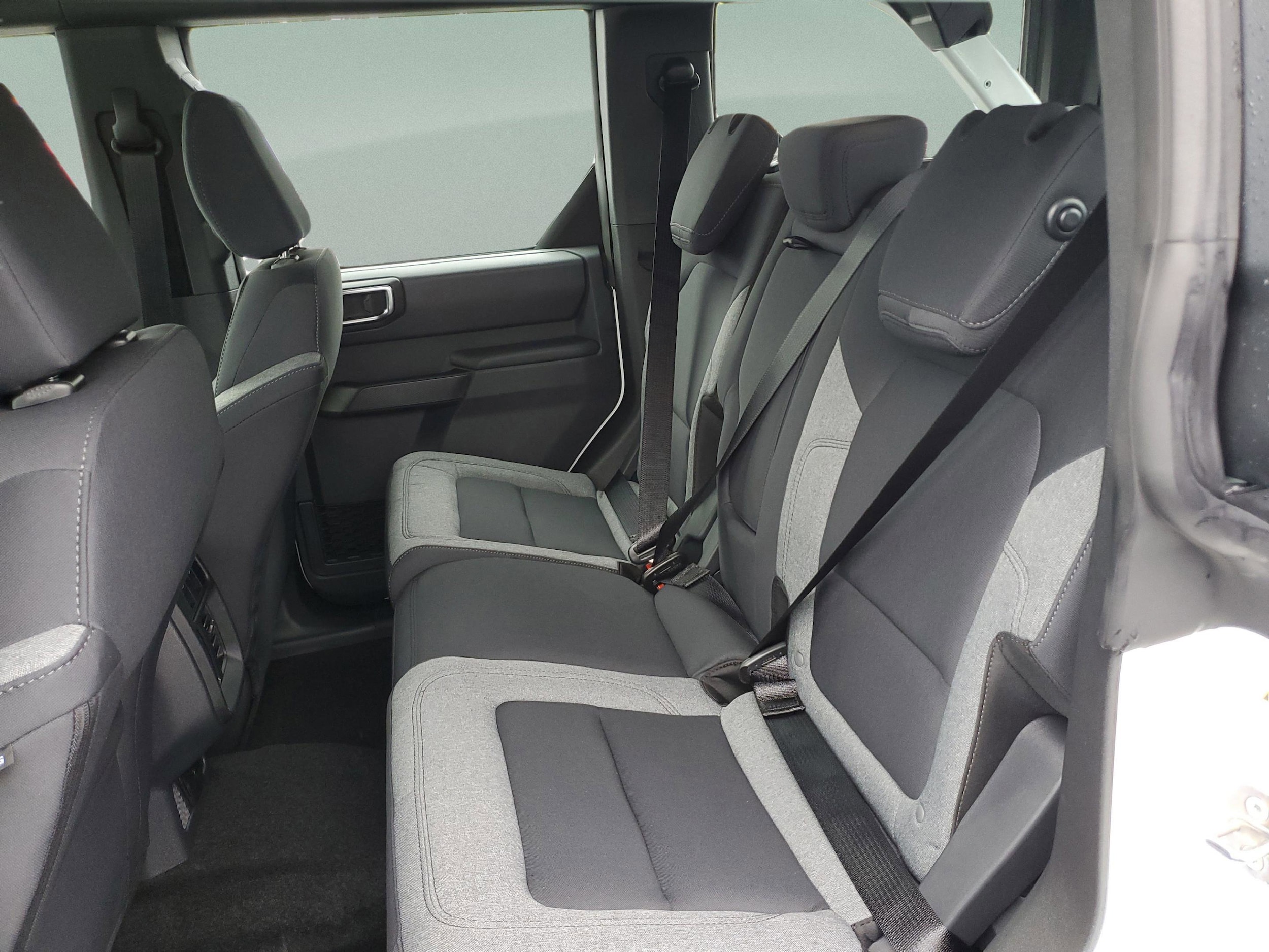 2025 Ford Bronco 4-Door Base - Photo 12