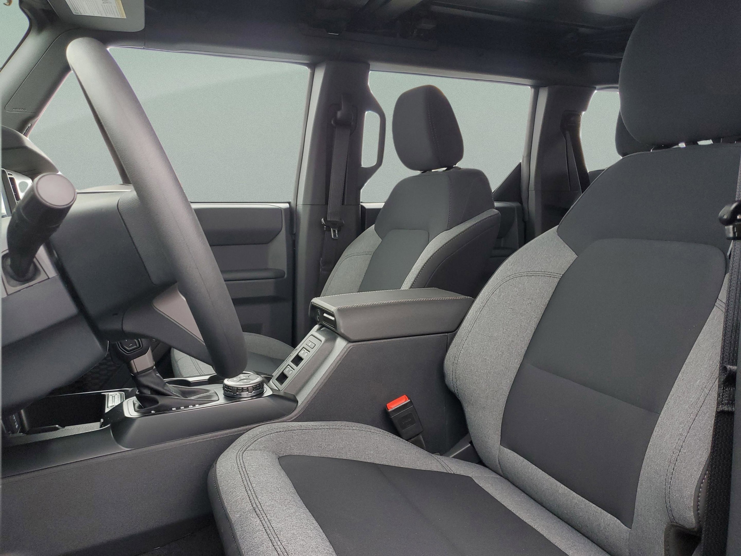 2025 Ford Bronco 4-Door Base - Photo 12