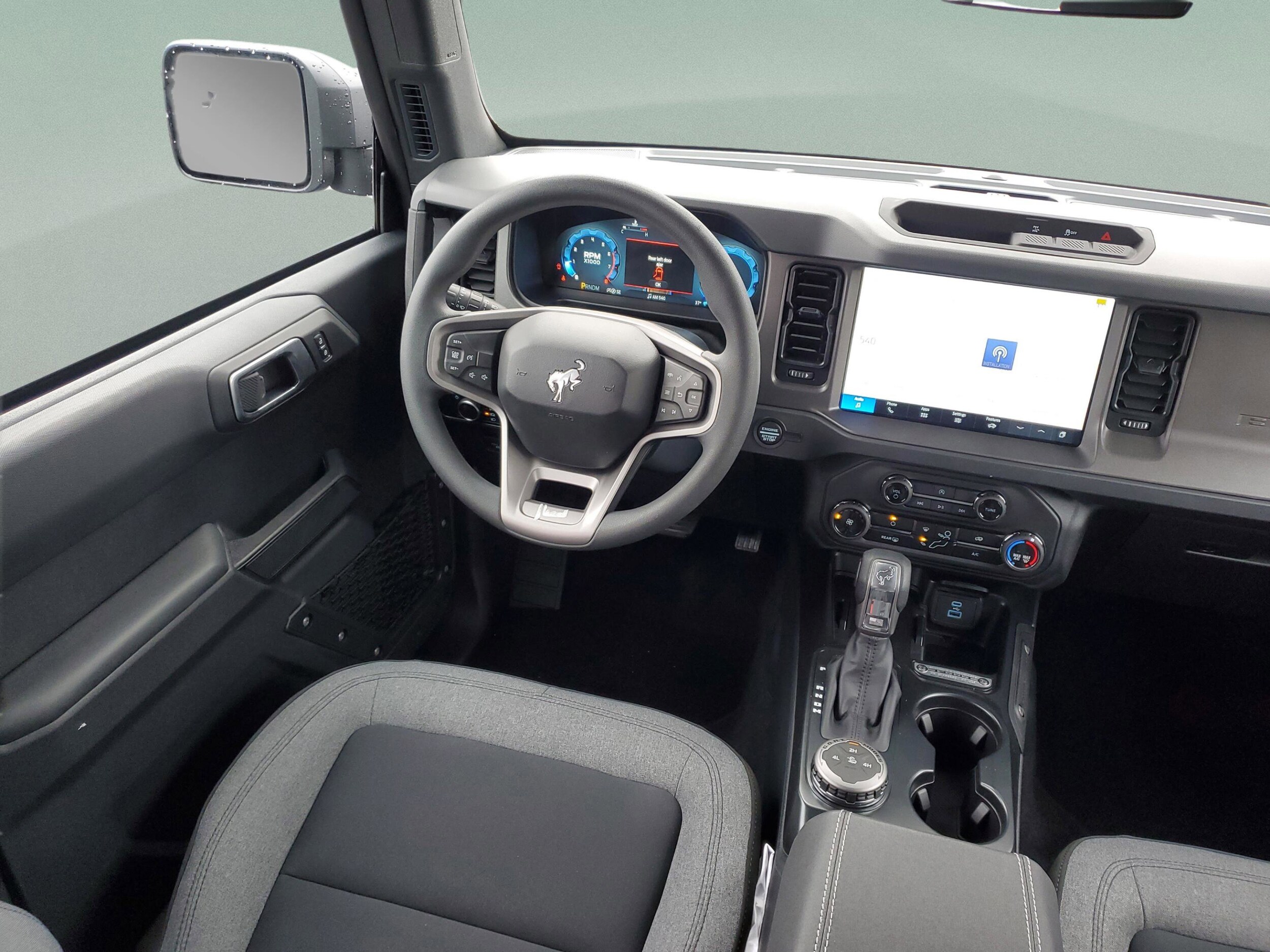 2025 Ford Bronco 4-Door Base - Photo 9