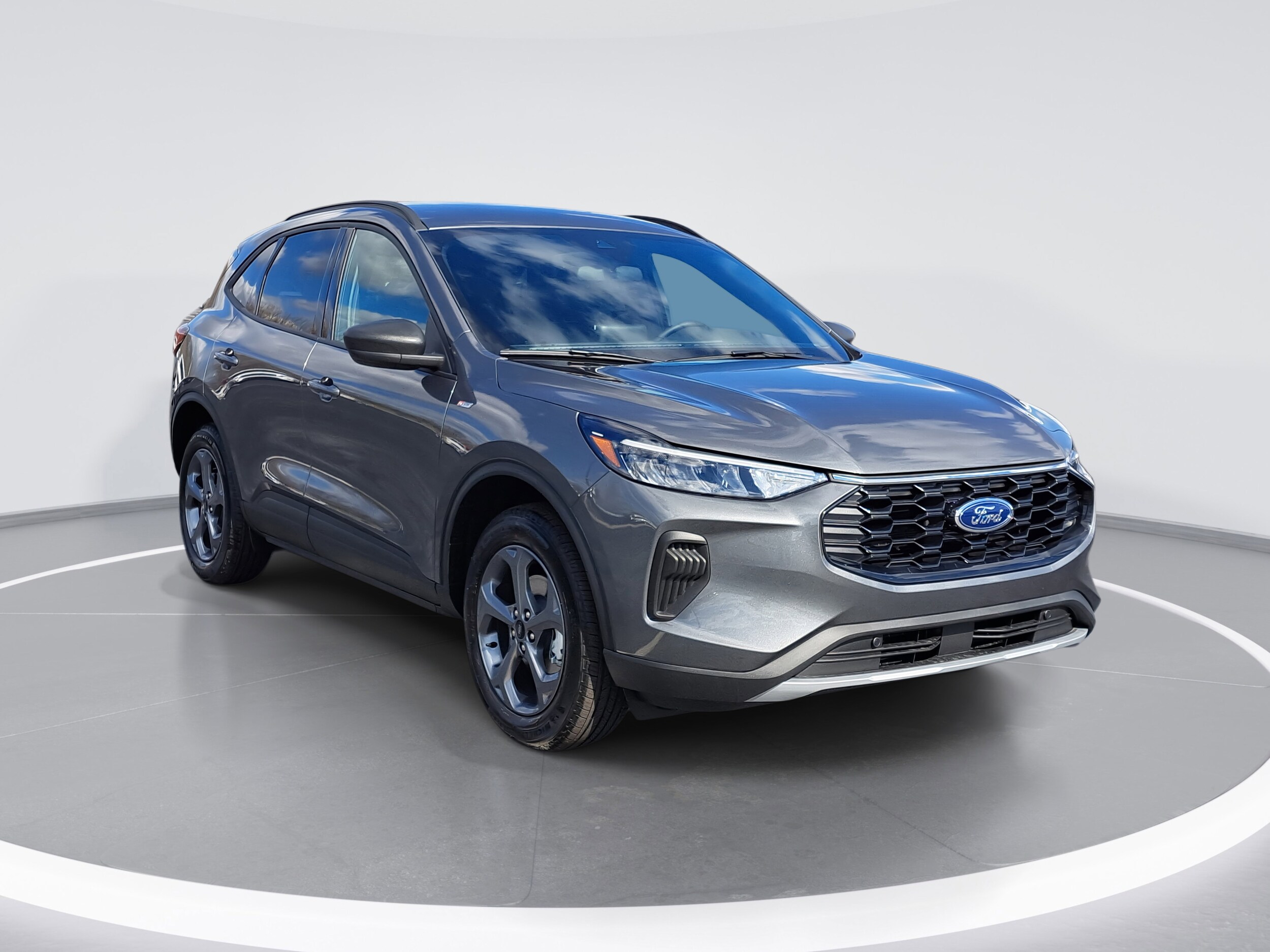 2025 Ford Escape ST-Line photo 2