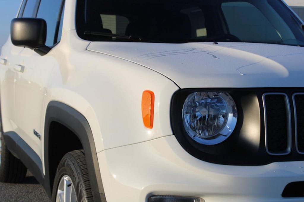 Used 2023 Jeep Renegade Latitude SUV