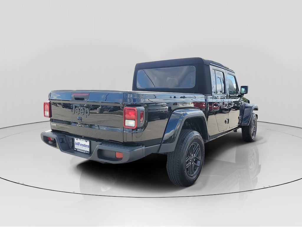 Used 2024 Jeep Gladiator Sport Truck Crew Cab