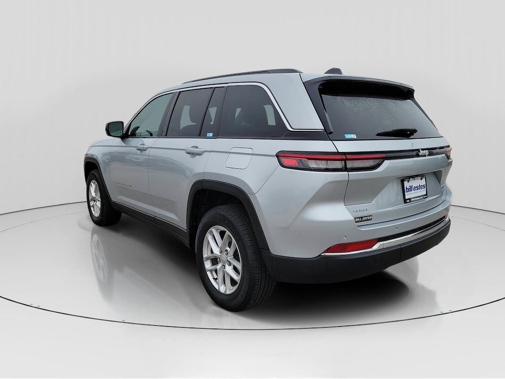 Used 2024 Jeep Grand Cherokee Laredo SUV