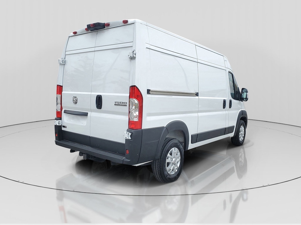 New 2025 Ram ProMaster 1500 SLT Cargo Van