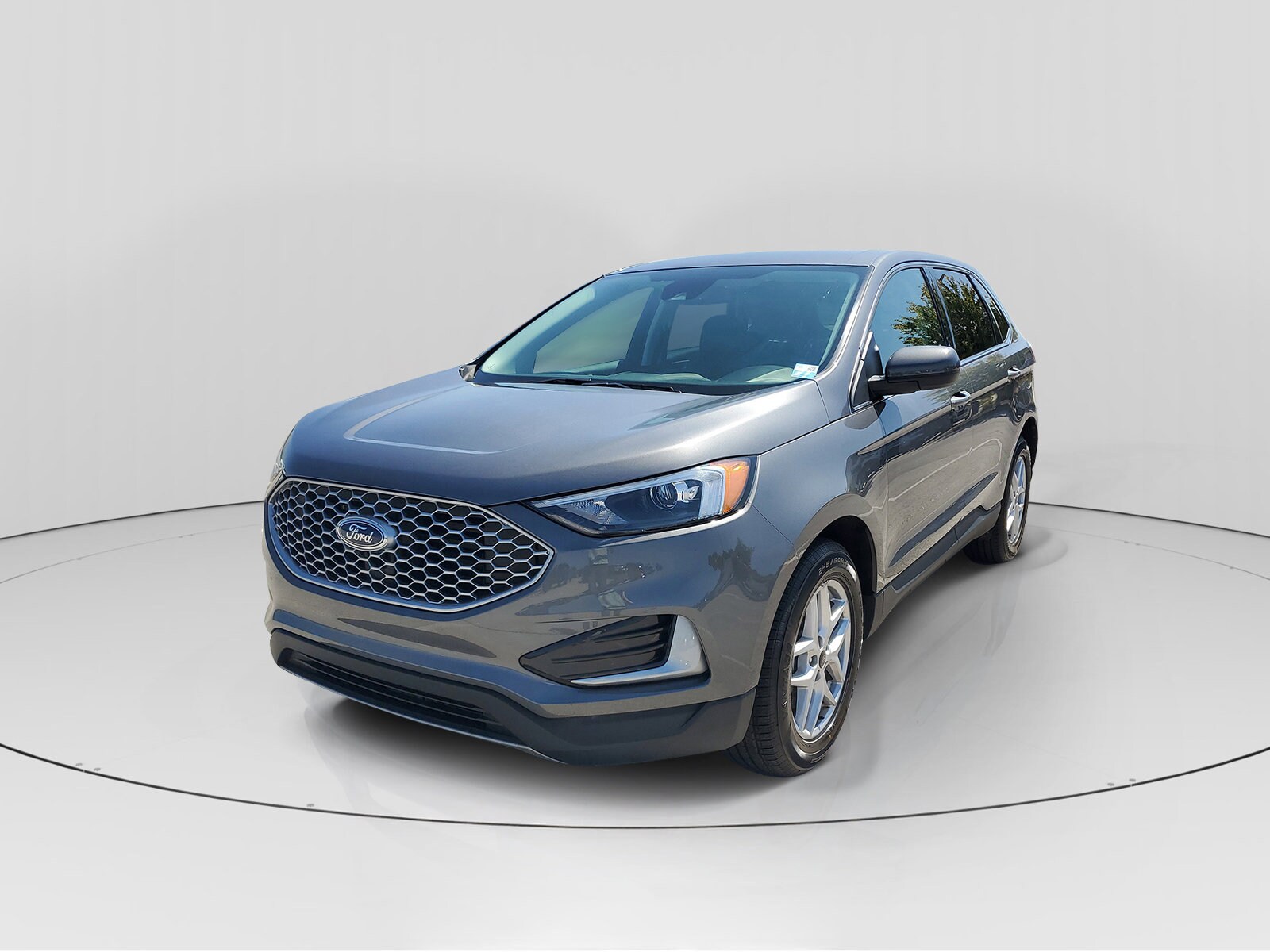2024 Ford Edge SEL photo 4