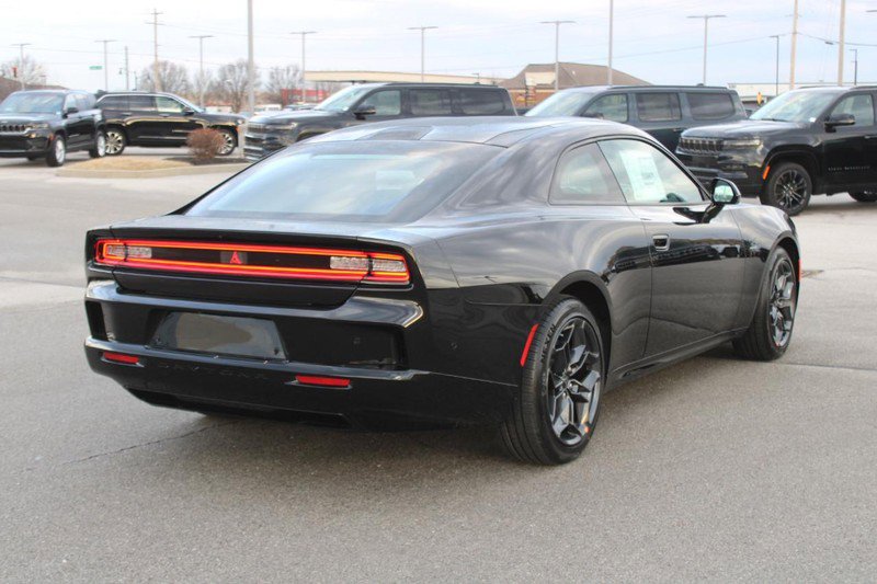 2025 Dodge Charger R/T photo 4
