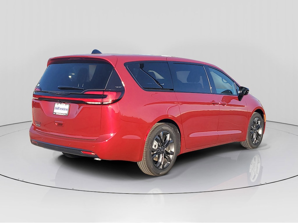 New 2026 Chrysler Pacifica Select Passenger Van