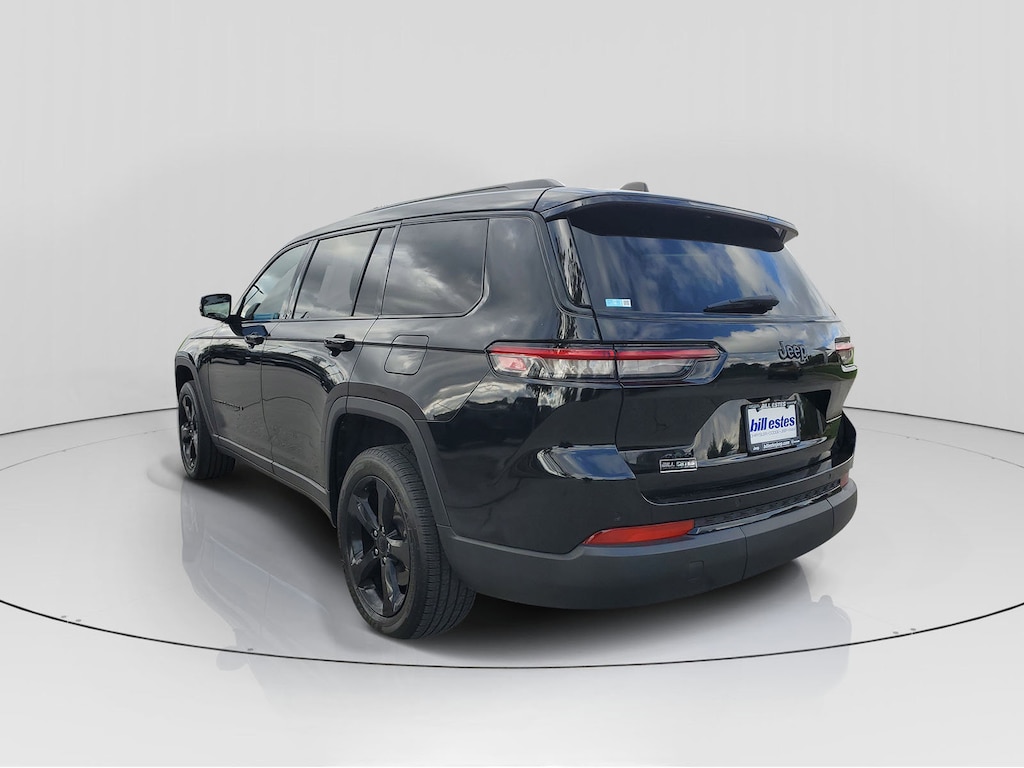 Used 2023 Jeep Grand Cherokee L Laredo SUV