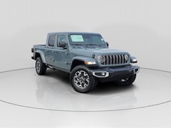 2026 Jeep Gladiator Sahara Pickup