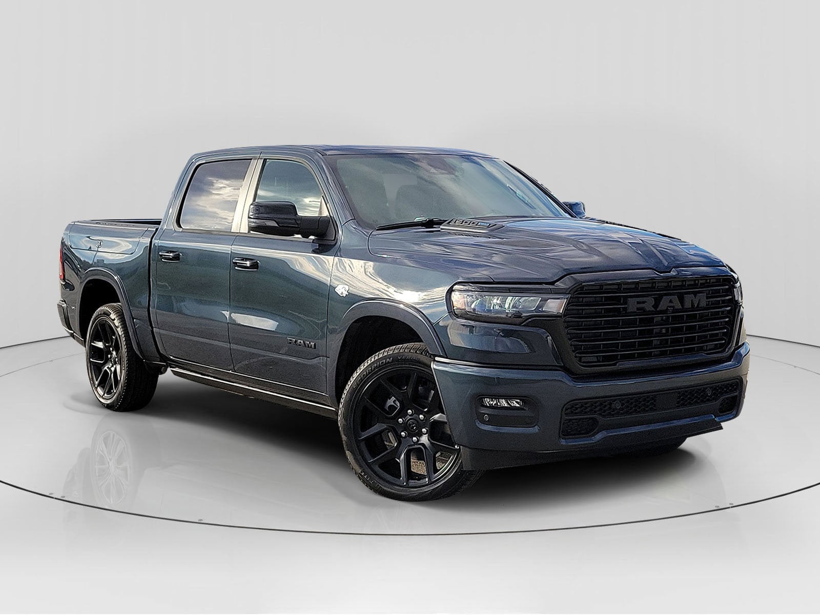 2026 RAM Ram 1500 Pickup Laramie's photo