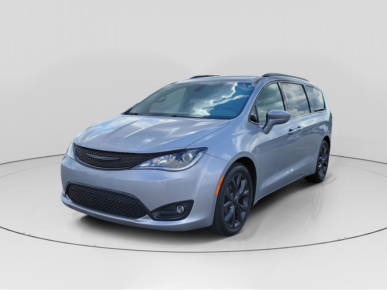 2C4RC1EG9JR255411