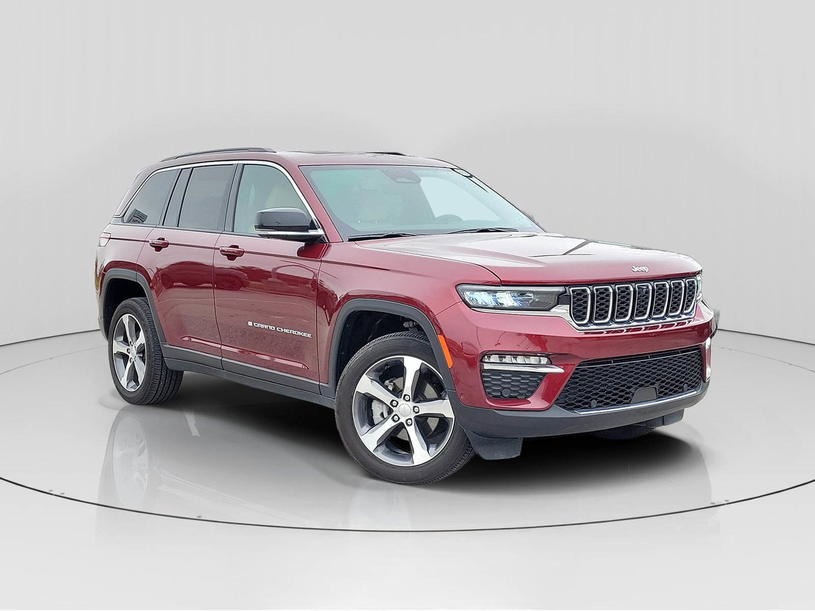 2024 Jeep Grand Cherokee Limited's photo