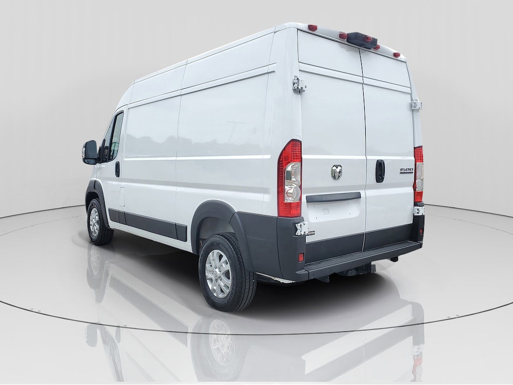 New 2025 Ram ProMaster 1500 SLT Cargo Van