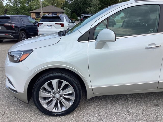 2020 Buick Encore Preferred photo 2