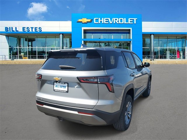 2026 Chevrolet Equinox LT photo 2