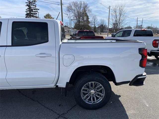 2025 Chevrolet Colorado LT photo 4