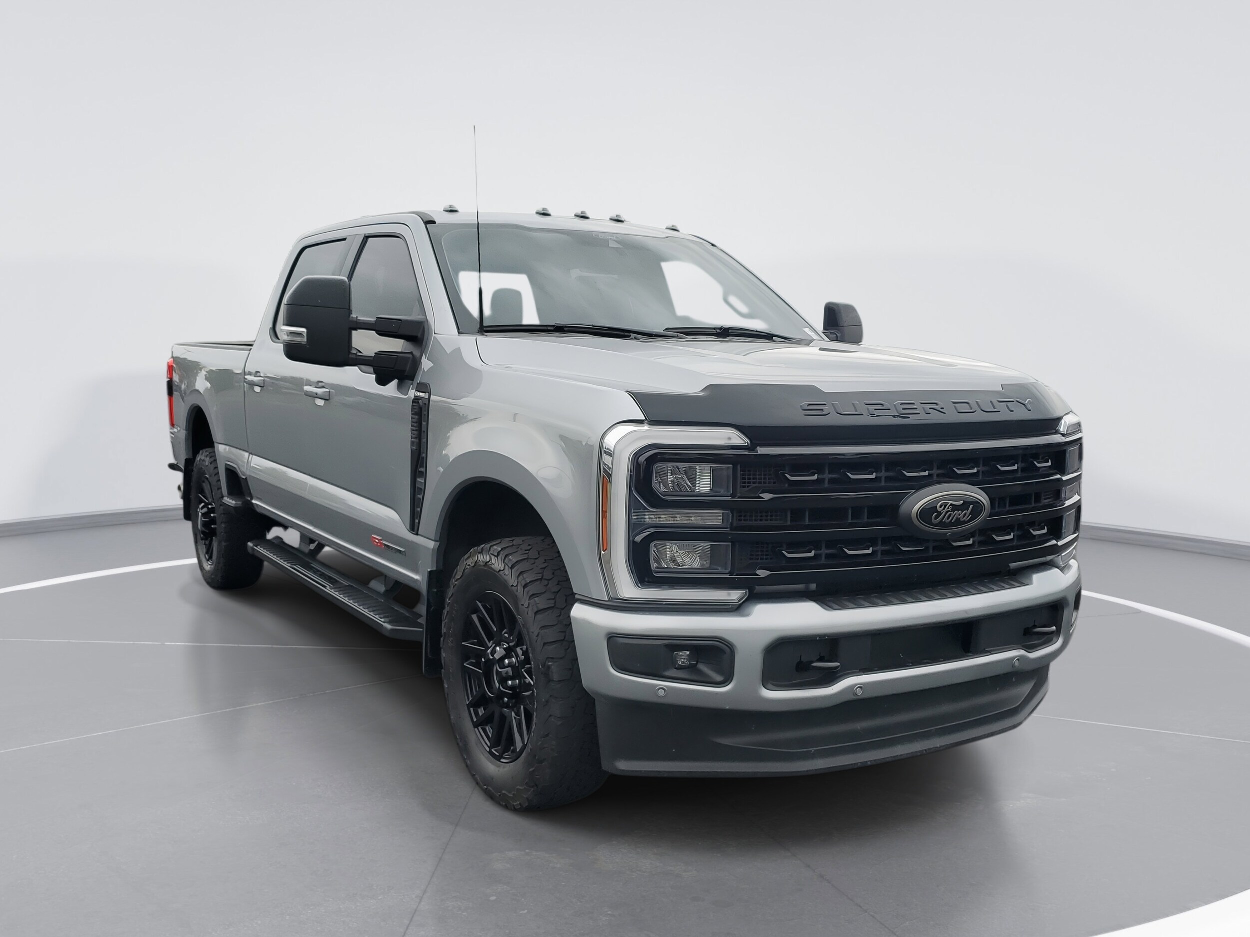 2024 Ford F-250 Lariat photo 2