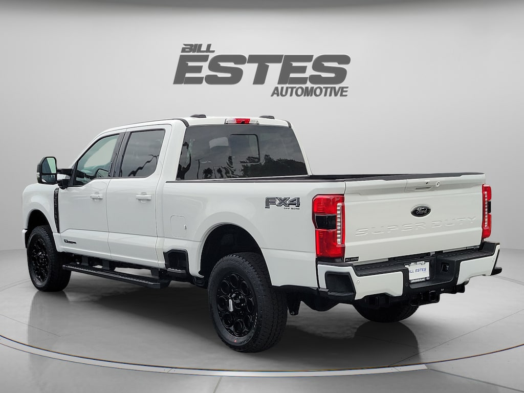 New 2026 Ford Super Duty F-350 SRW LARIAT Truck Crew Cab