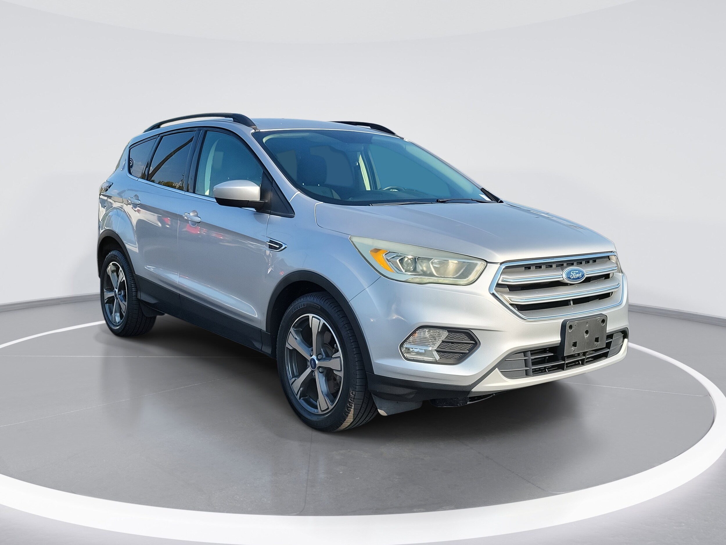2017 Ford Escape SE photo 2