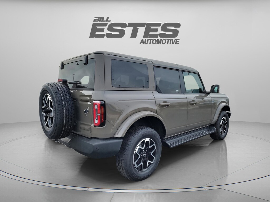 New 2025 Ford Bronco Outer Banks SUV