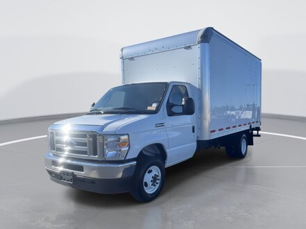 2024 Ford E-Series Cutaway Truck