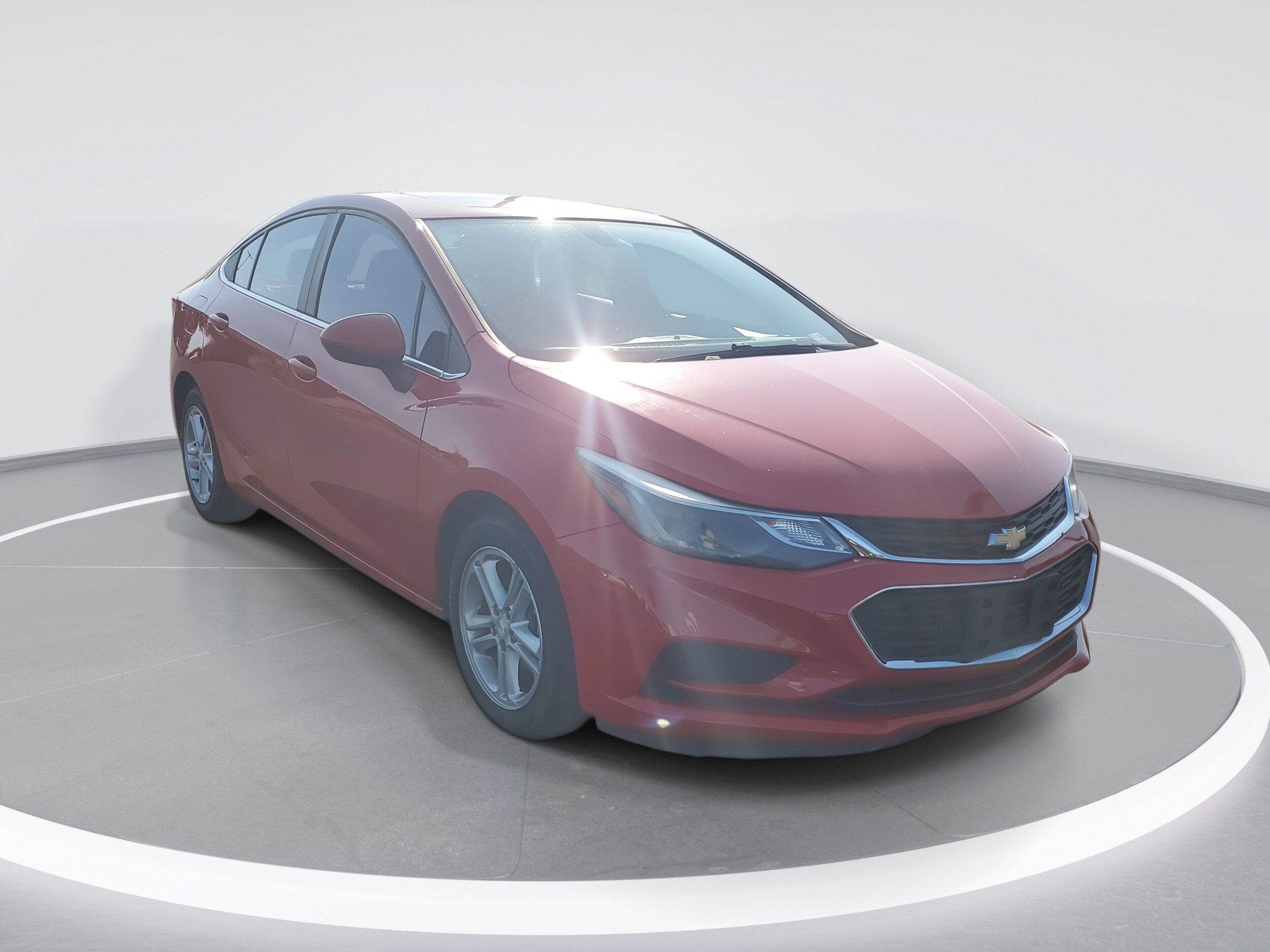 2017 Chevrolet Cruze LT photo 2
