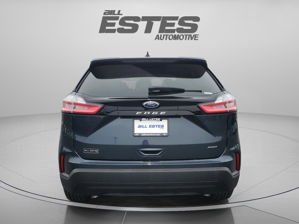 Used 2024 Ford Edge SE SUV