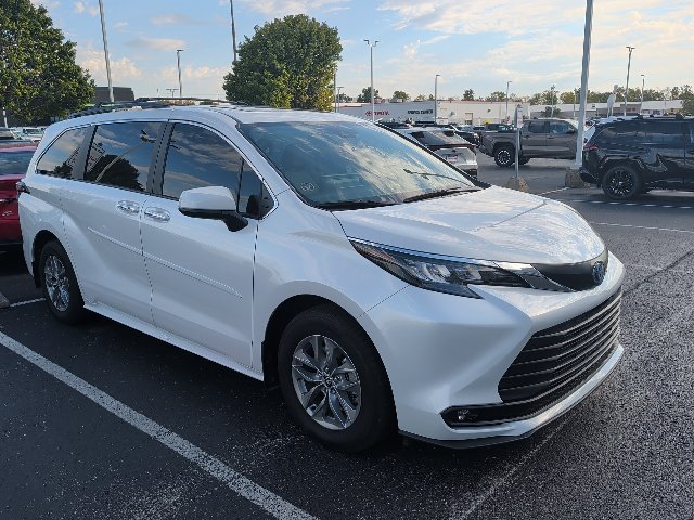 Used 2025 Toyota Sienna XLE Van Passenger Van
