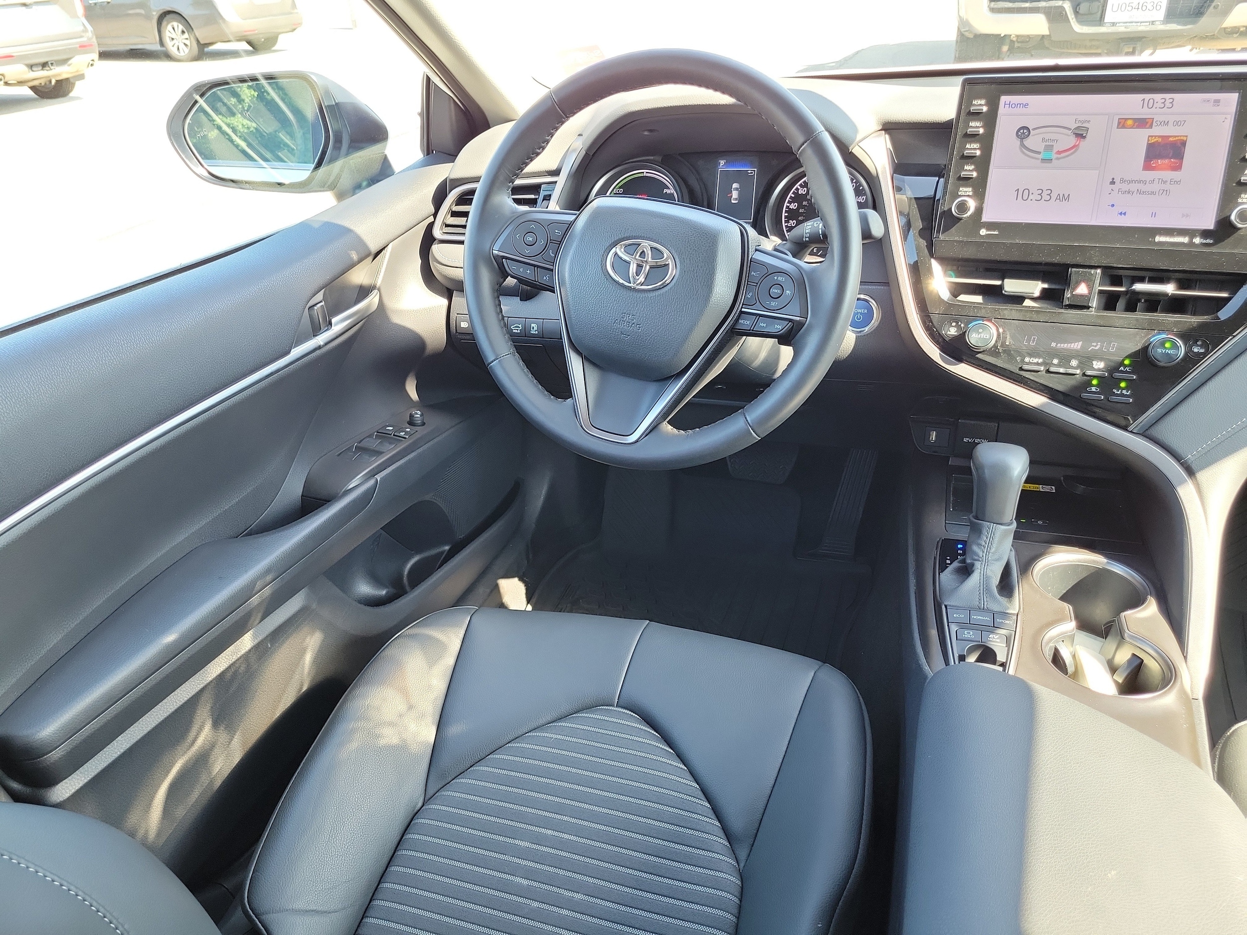 2024 Toyota Camry SE - Photo 16
