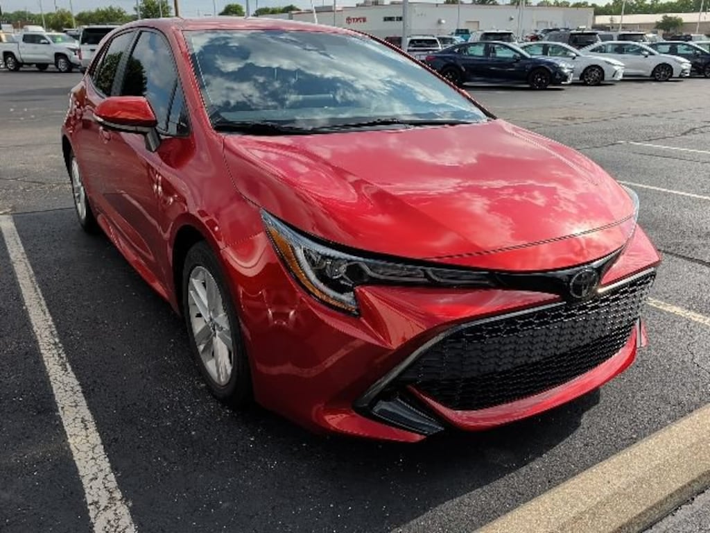 Used 2019 Toyota Corolla Hatchback SE Hatchback
