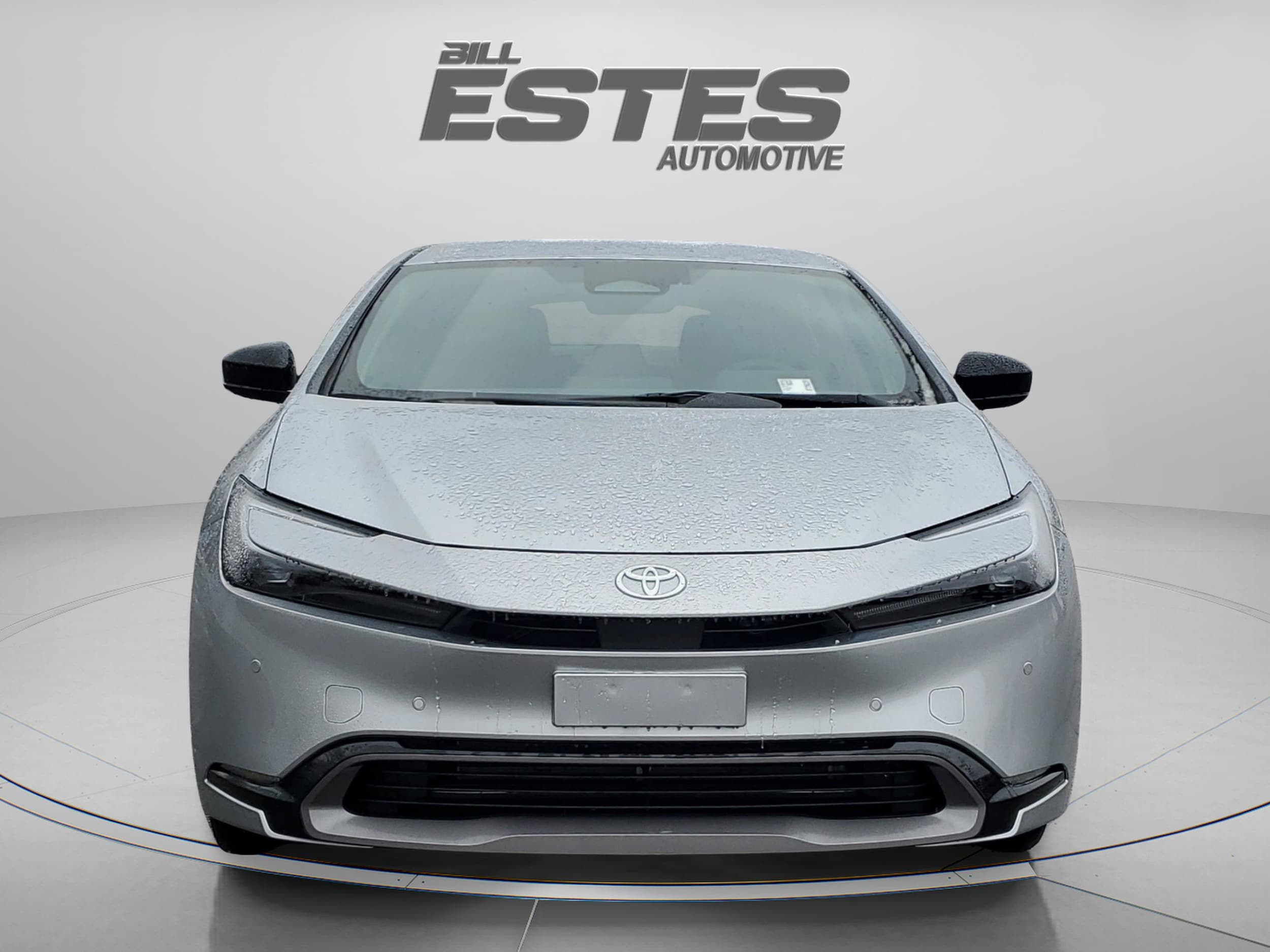 2026 Toyota Prius XLE - Photo 8